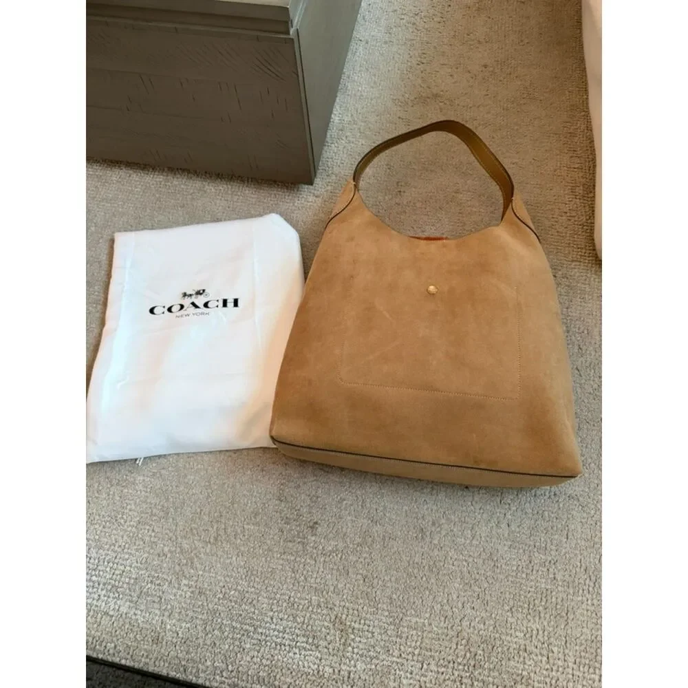 Coach embrace effortless